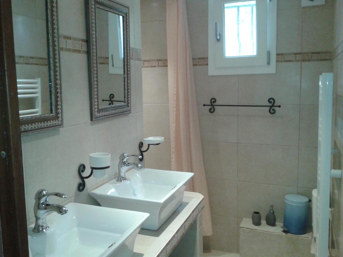 Chambres Chez L'Habitant Claviers Екстериор снимка
